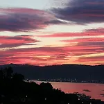 Con Vistas Al Mar En Διαμέρισμα *